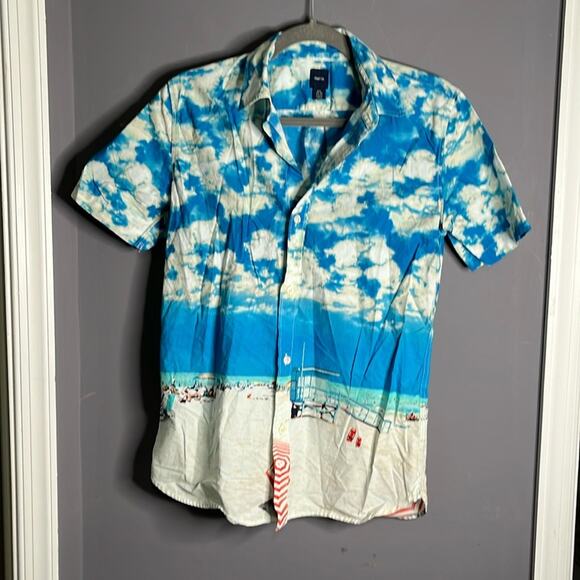GapKids Boys Short Sleeve Button Down Shirt Featuring Beach Scene Size XXL - Picture 8 of 8